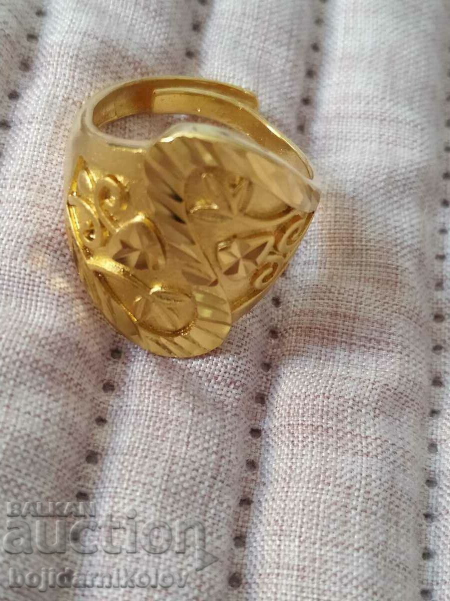 Delivery of New ladies adjustable ring Delivery of New ladies adjustable ring