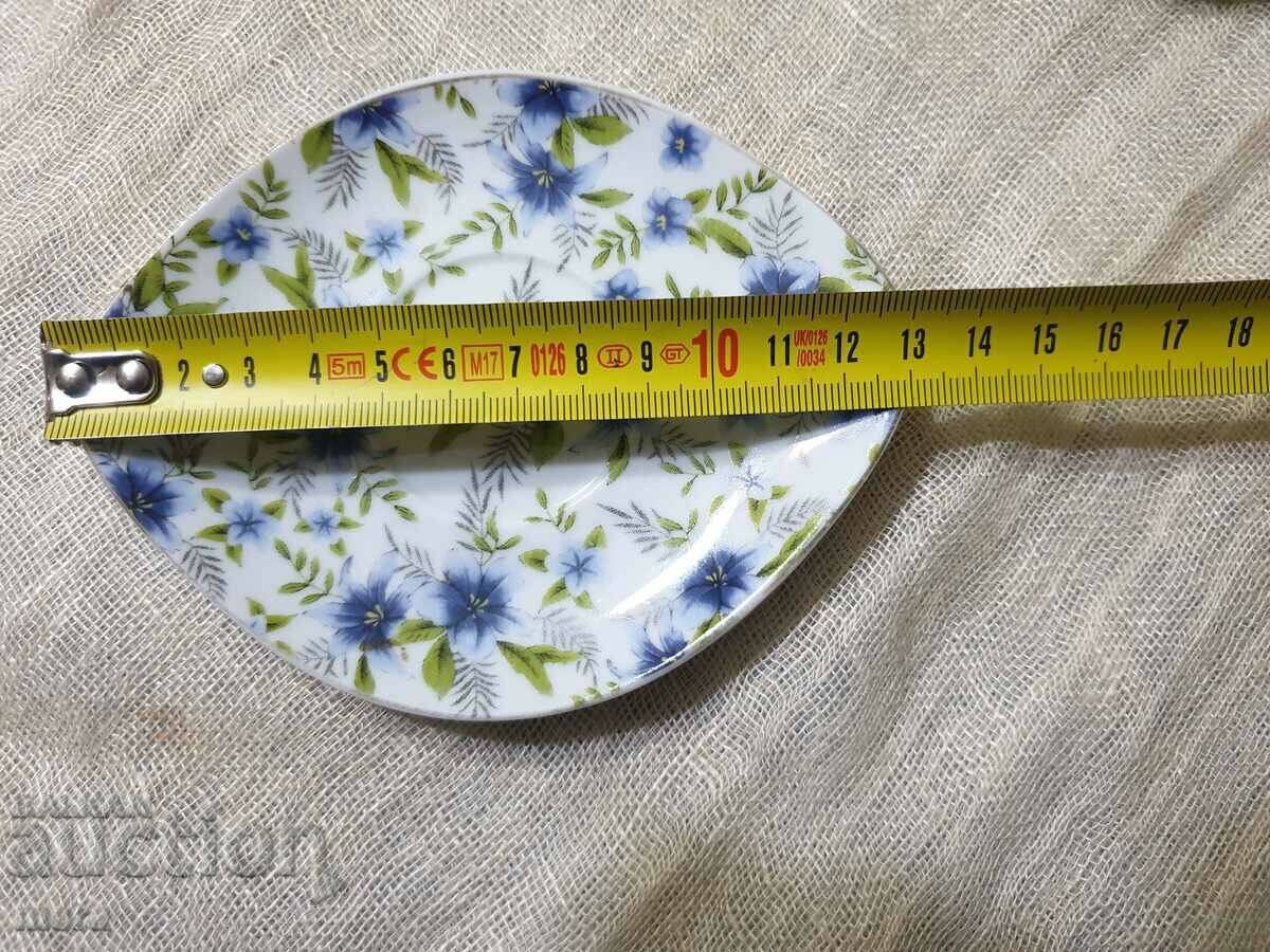 Porcelain saucers Yamasen gold collection fine porcelain with price 25.00 BGN | € 12.78 Porcelain saucers Yamasen gold collection fine porcelain with price 25.00 BGN | € 12.78