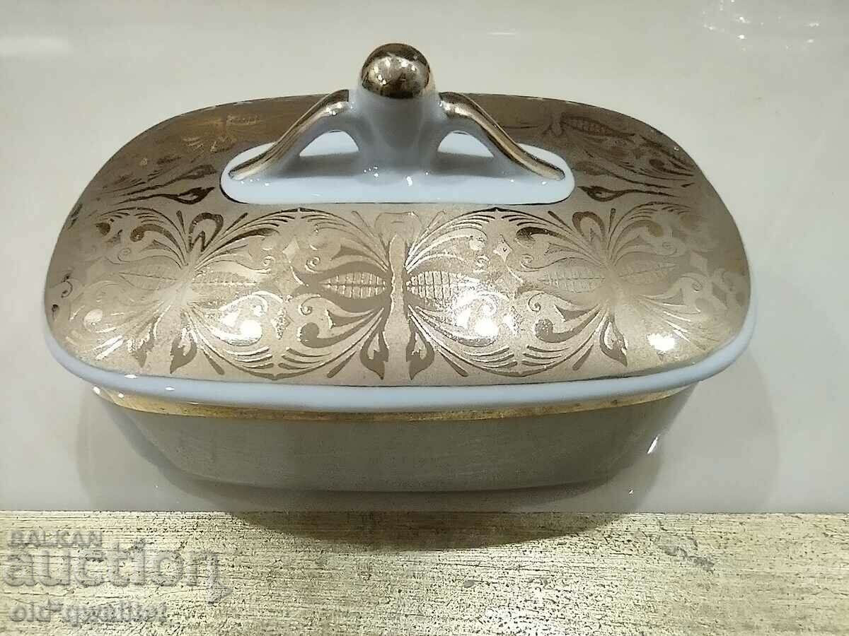 Gorgeous porcelain box, gold decor, extra quality with price 300.00 BGN | € 153.39 Gorgeous porcelain box, gold decor, extra quality with price 300.00 BGN | € 153.39