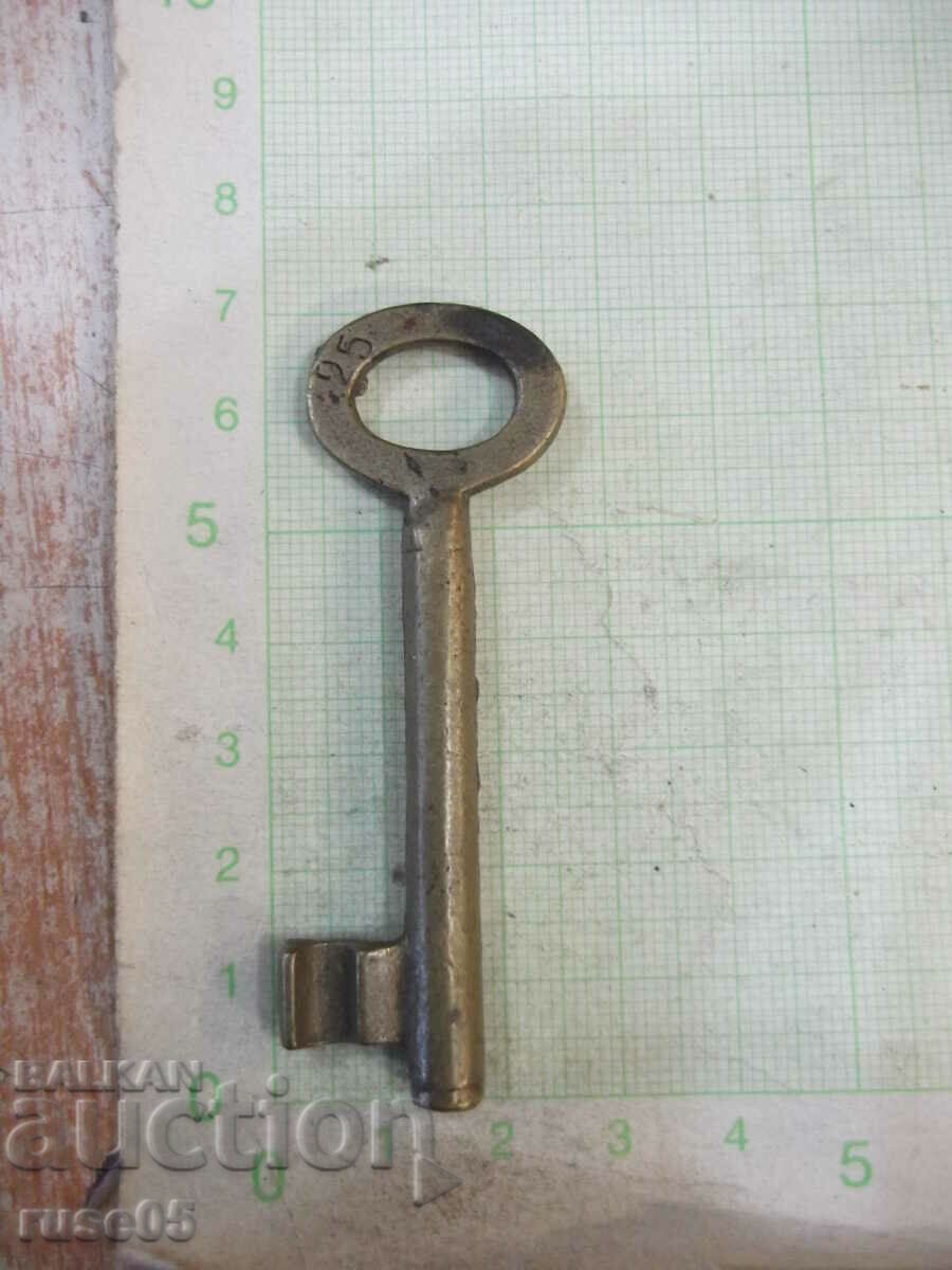 No. 25 lock key