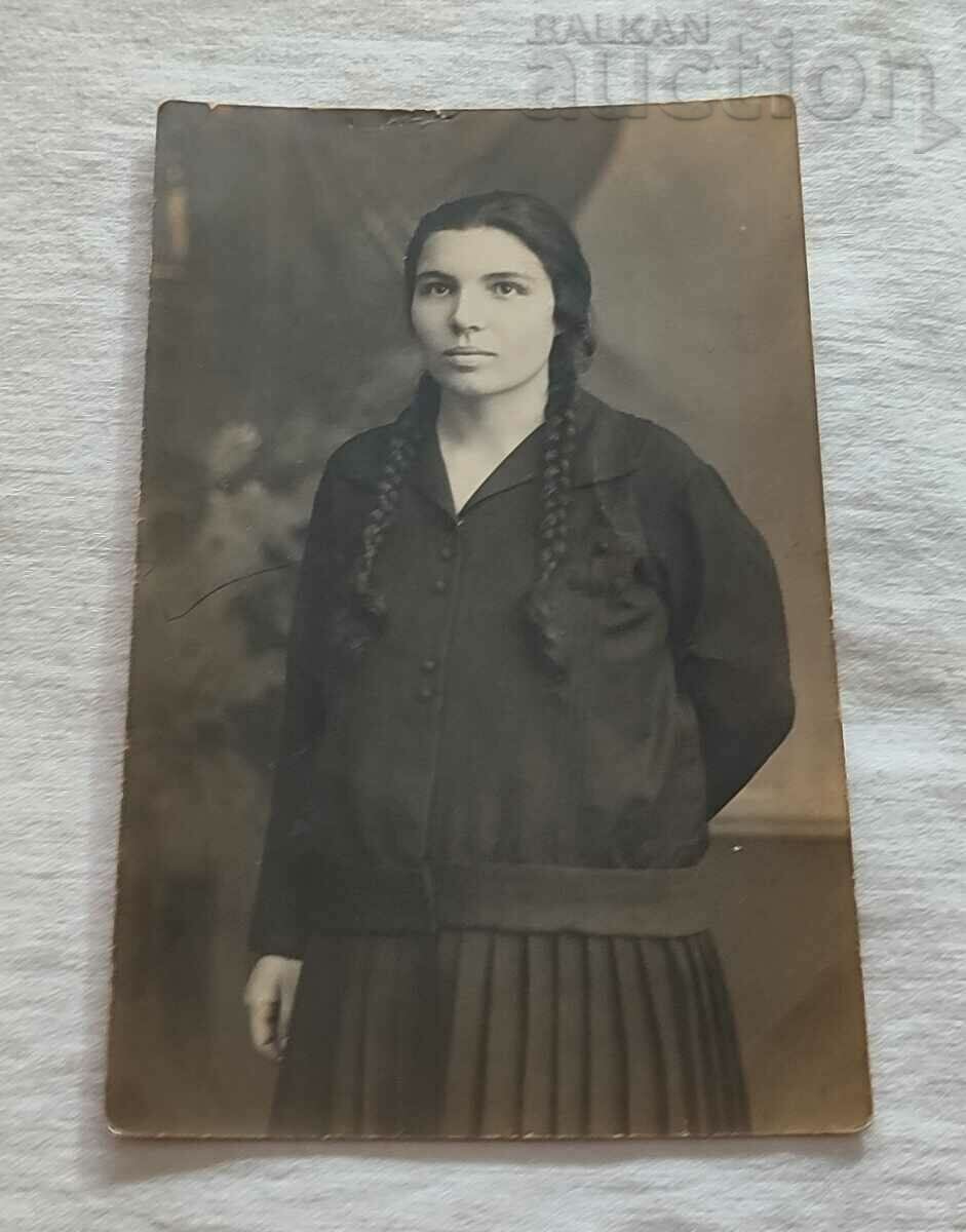 SCHOOL GIRL WITH BRAITS ST. ZAGORA 1927. PHOTO