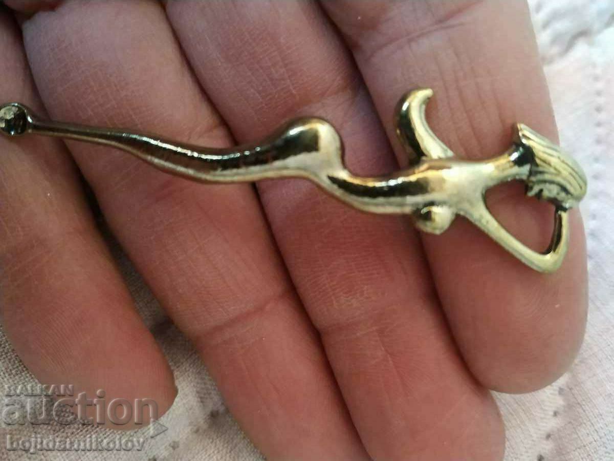 EAR CLEANING SPOON 10. Souvenir or...Brass. EAR CLEANING SPOON 10. Souvenir or...Brass.