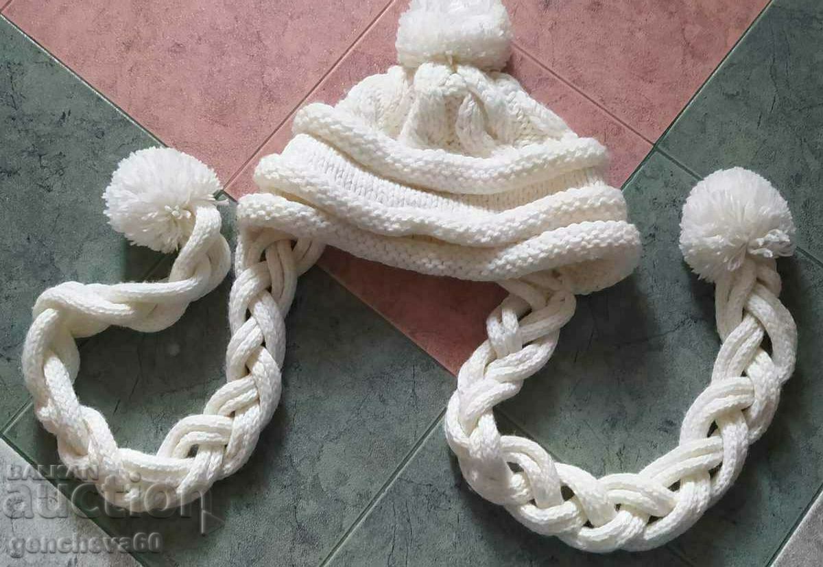 Delivery of Knitted winter hat and scarf - two in one Delivery of Knitted winter hat and scarf - two in one