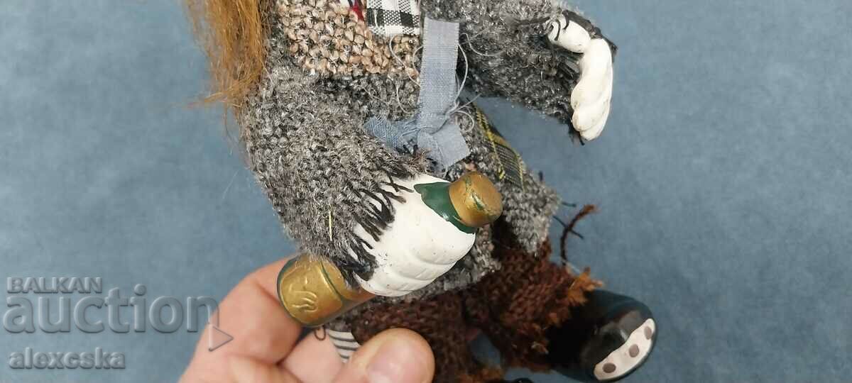 Delivery of Clown - "Bum"