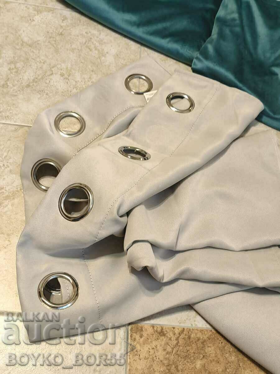 Three Large Curtains with Dimensions 140/260 cm. - 5 Three Large Curtains with Dimensions 140/260 cm. - 5