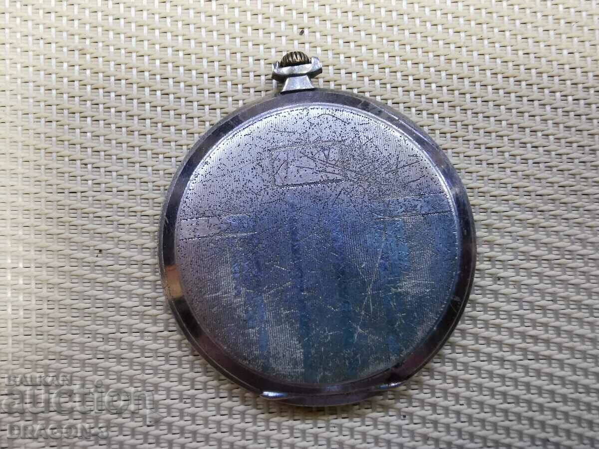 CEAS DE BUZUNAR cu preț 35.00 BGN | € 17.90 CEAS DE BUZUNAR cu preț 35.00 BGN | € 17.90