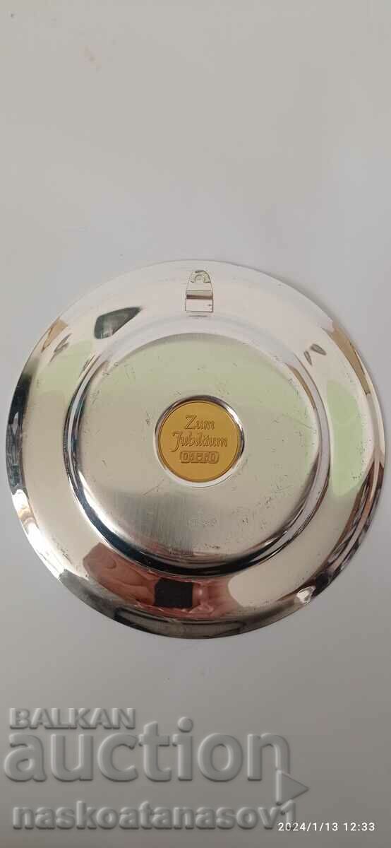 Auction  Decorative wall plate