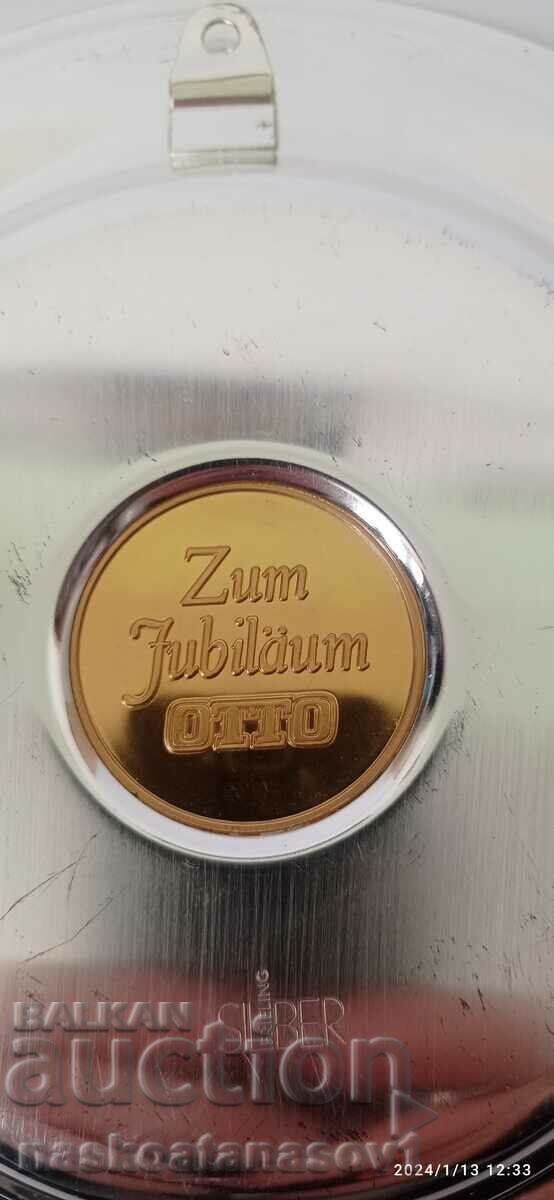 Delivery of Decorative wall plate