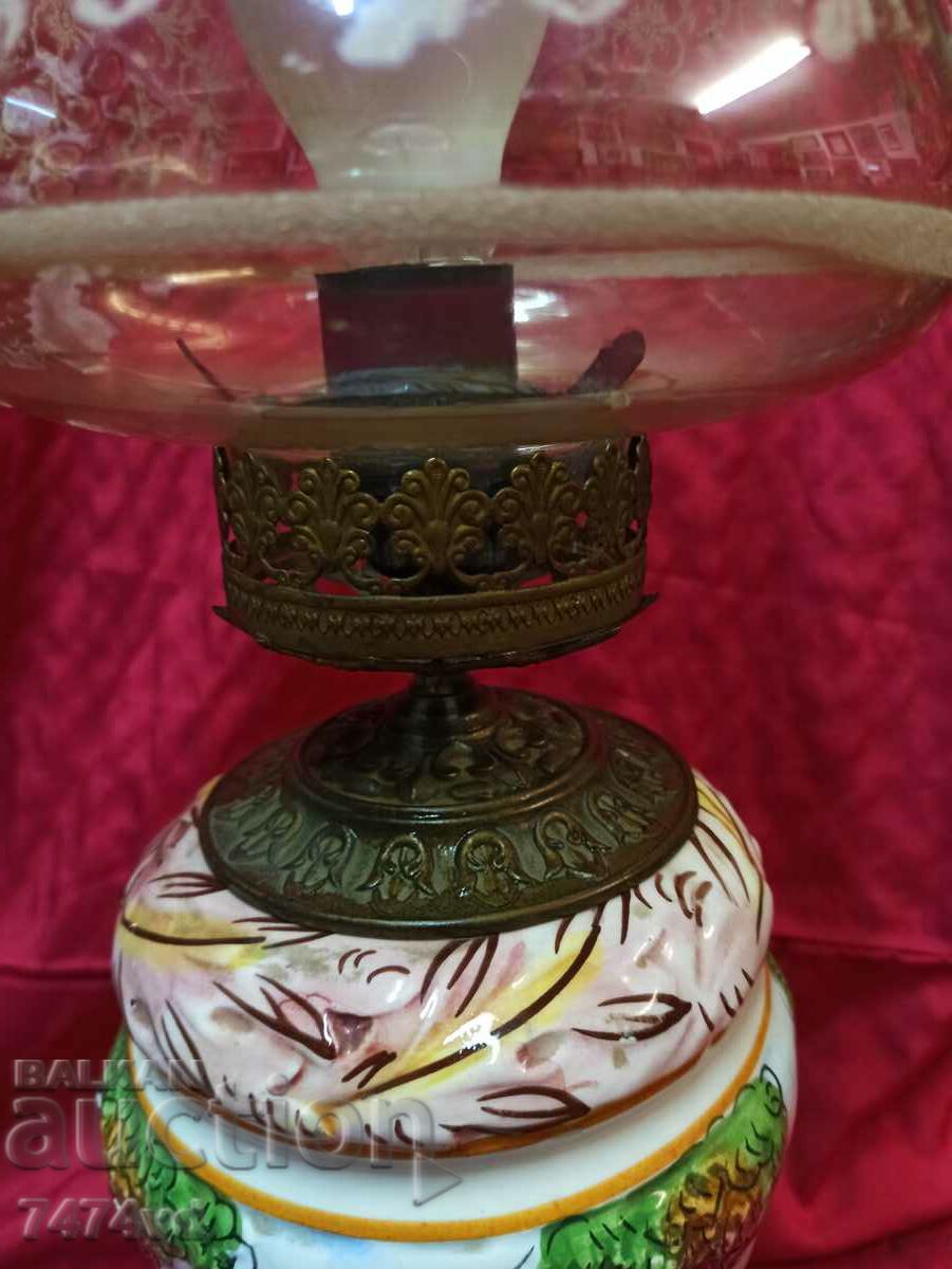 Delivery of UNIQUE TABLE LAMP PORCELAIN RELIEF IMAGES AND BRONZE Delivery of UNIQUE TABLE LAMP PORCELAIN RELIEF IMAGES AND BRONZE