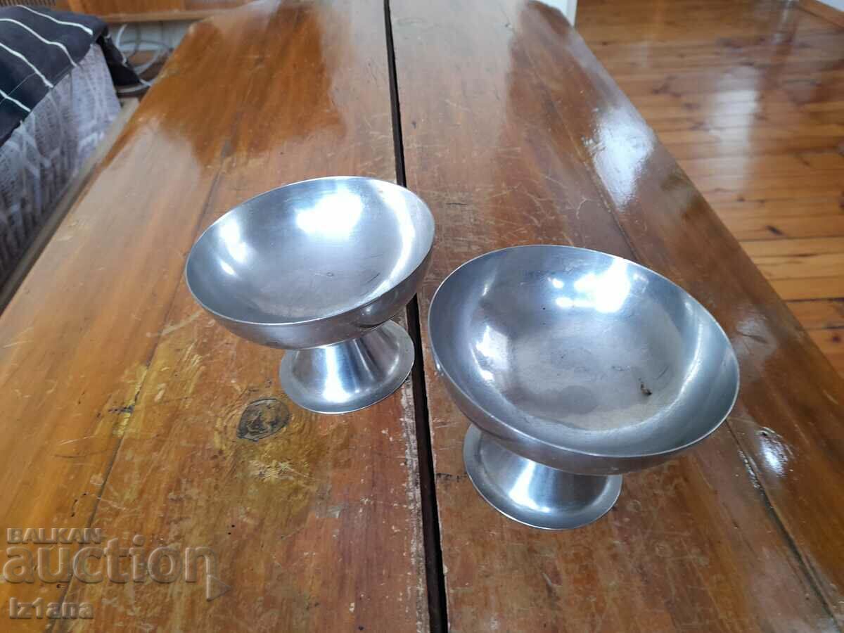 Old stainless ice cream bowls with price 25.00 BGN | € 12.78 Old stainless ice cream bowls with price 25.00 BGN | € 12.78