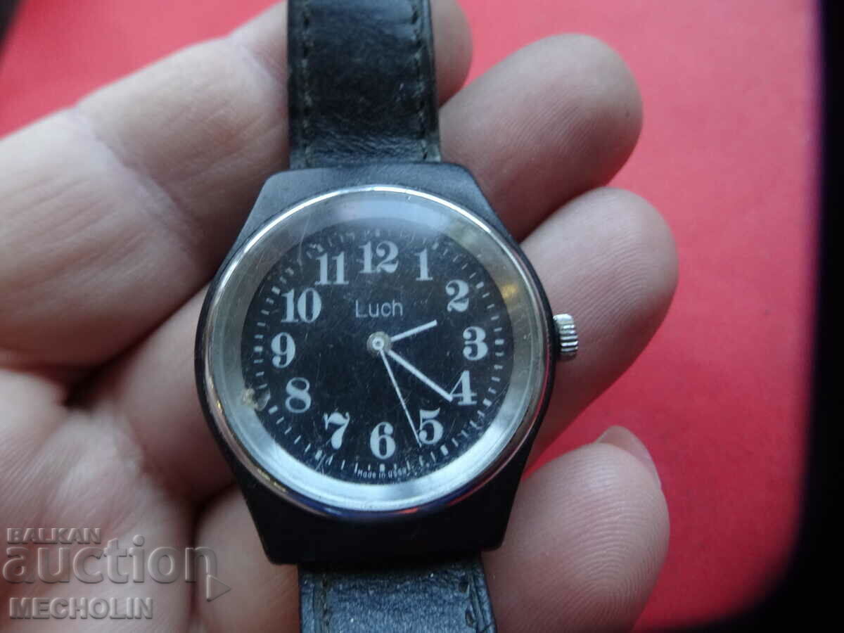 COLLECTIBLE Russian BEAM WATCH - 6 COLLECTIBLE Russian BEAM WATCH - 6
