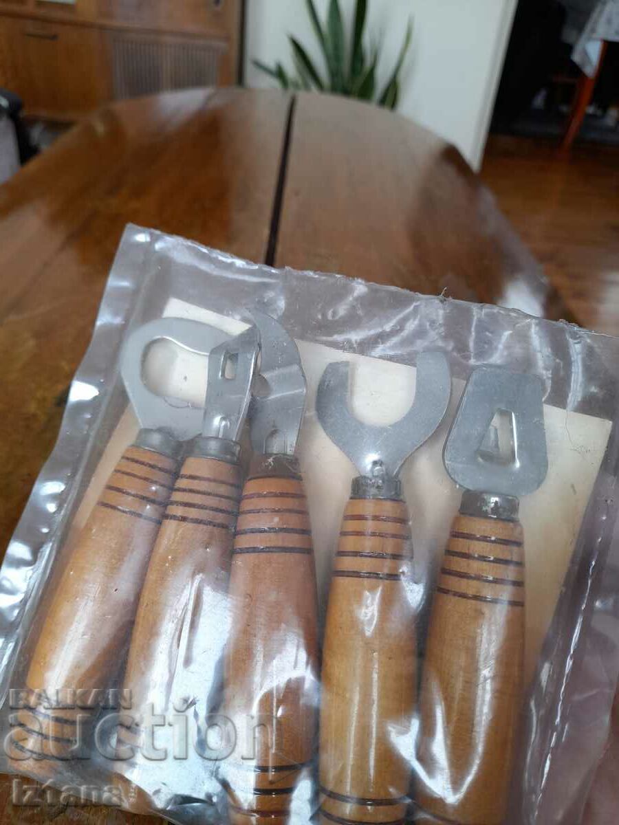 An old set of openers with price 70.00 BGN | € 35.79 An old set of openers with price 70.00 BGN | € 35.79