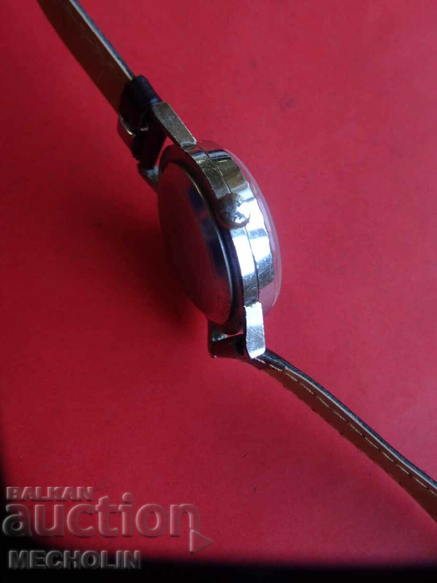 COLLECTIBLE Russian VICTORY WATCH - 6 COLLECTIBLE Russian VICTORY WATCH - 6