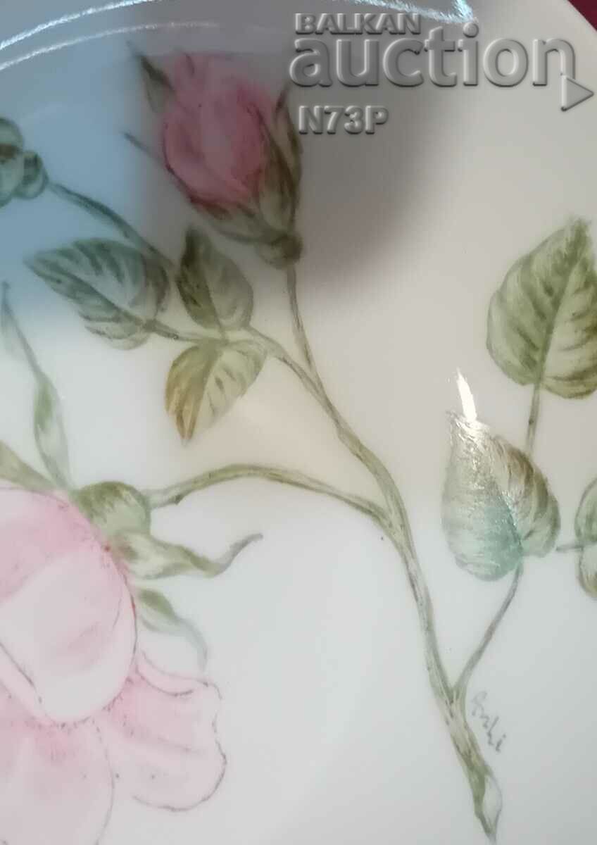 Delivery of BEAUTIFUL PUPPY. HAND PAINTED. Delivery of BEAUTIFUL PUPPY. HAND PAINTED.