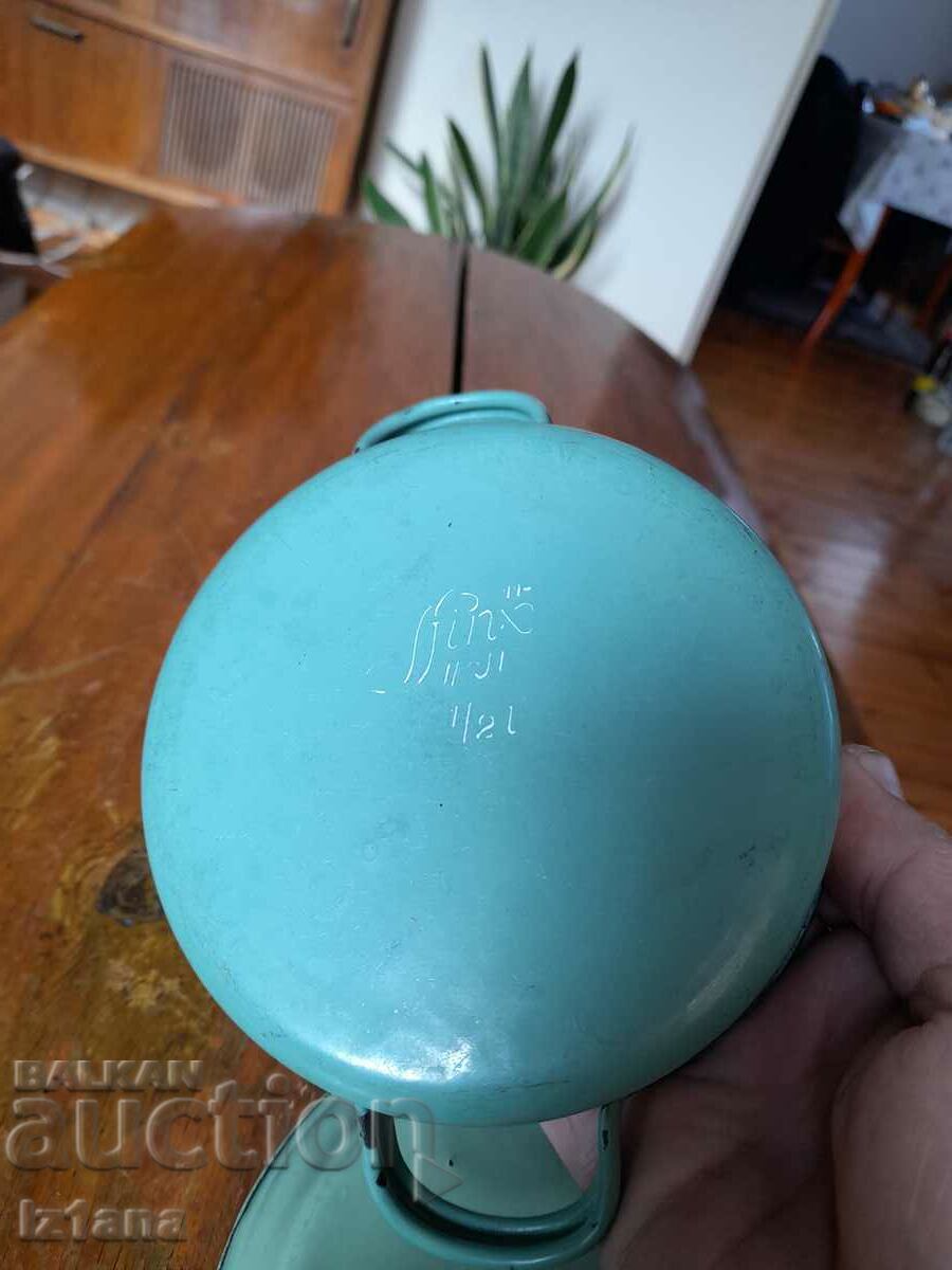 Delivery of Old enamel pot Delivery of Old enamel pot