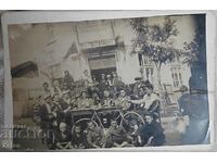 Стара снимка 1920-те кръчмарница-бакалница Ловец
