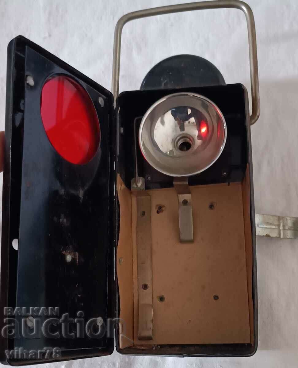 Delivery of Old big lantern Delivery of Old big lantern