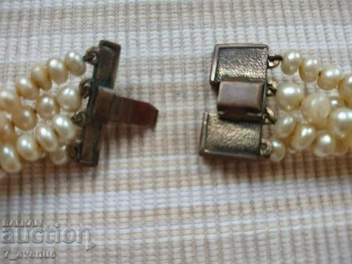 Very old necklace, several lines, 14.01.2024 with price 150.00 BGN | € 76.69 Very old necklace, several lines, 14.01.2024 with price 150.00 BGN | € 76.69