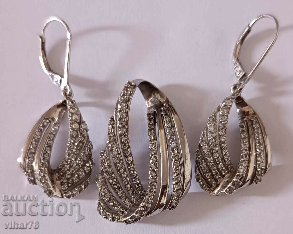 Very beautiful silver earring and pendant set