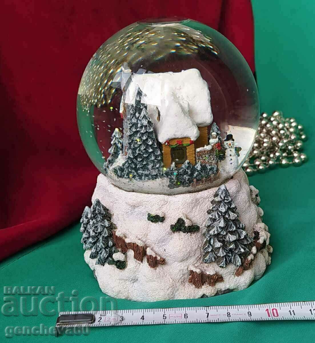 Large Paperweight Christmas House - 7 Large Paperweight Christmas House - 7