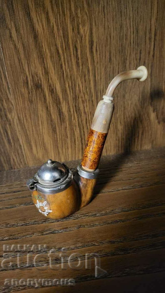 A beautiful old pipe