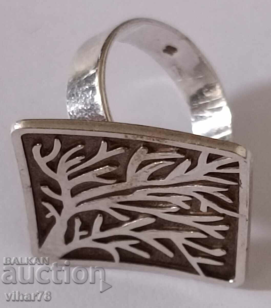 Silver ring with price 65.99 BGN | € 33.74 Silver ring with price 65.99 BGN | € 33.74