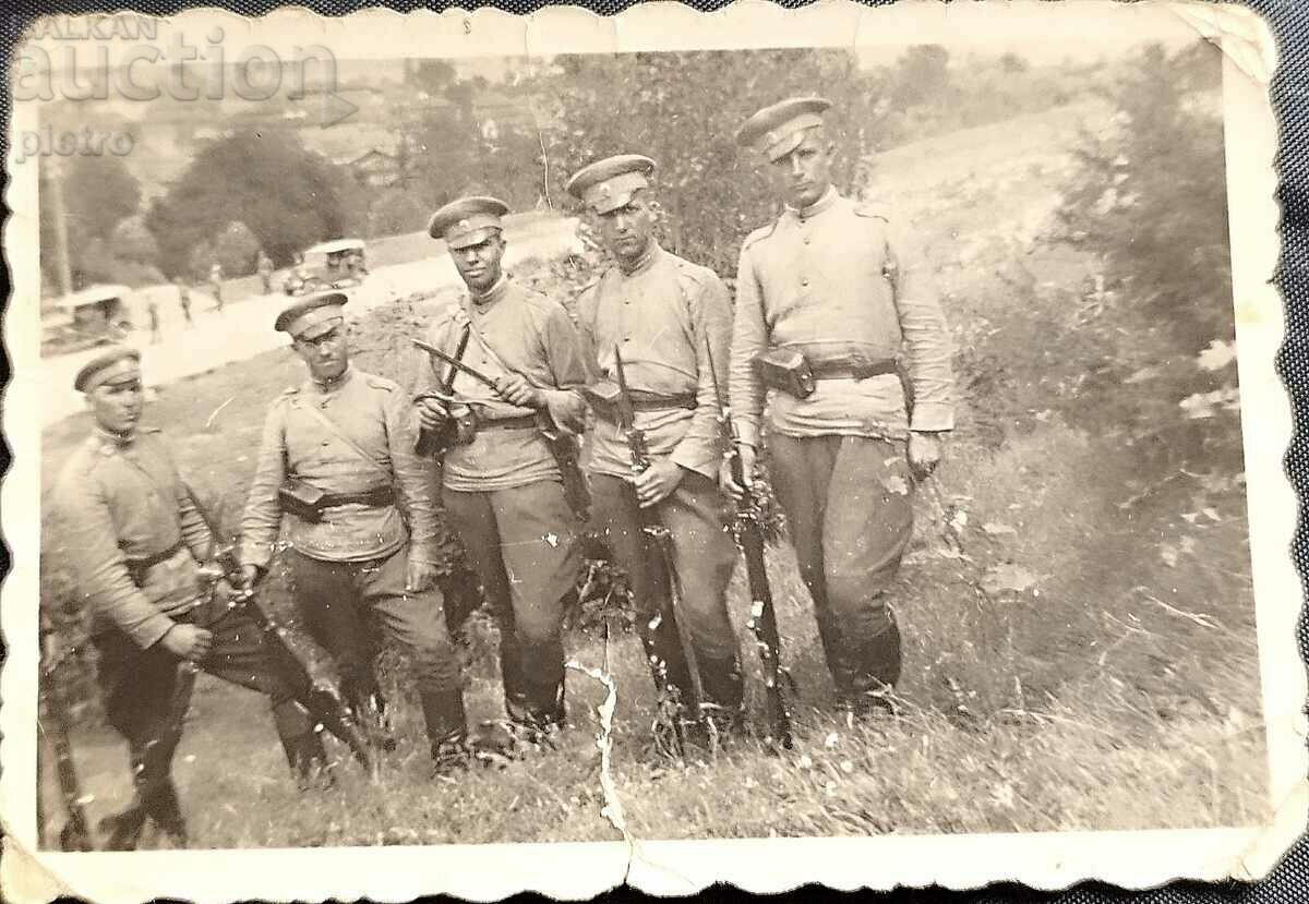 Regatul Bulgariei Fotografie veche, fotografie a unui grup de soldați cu...