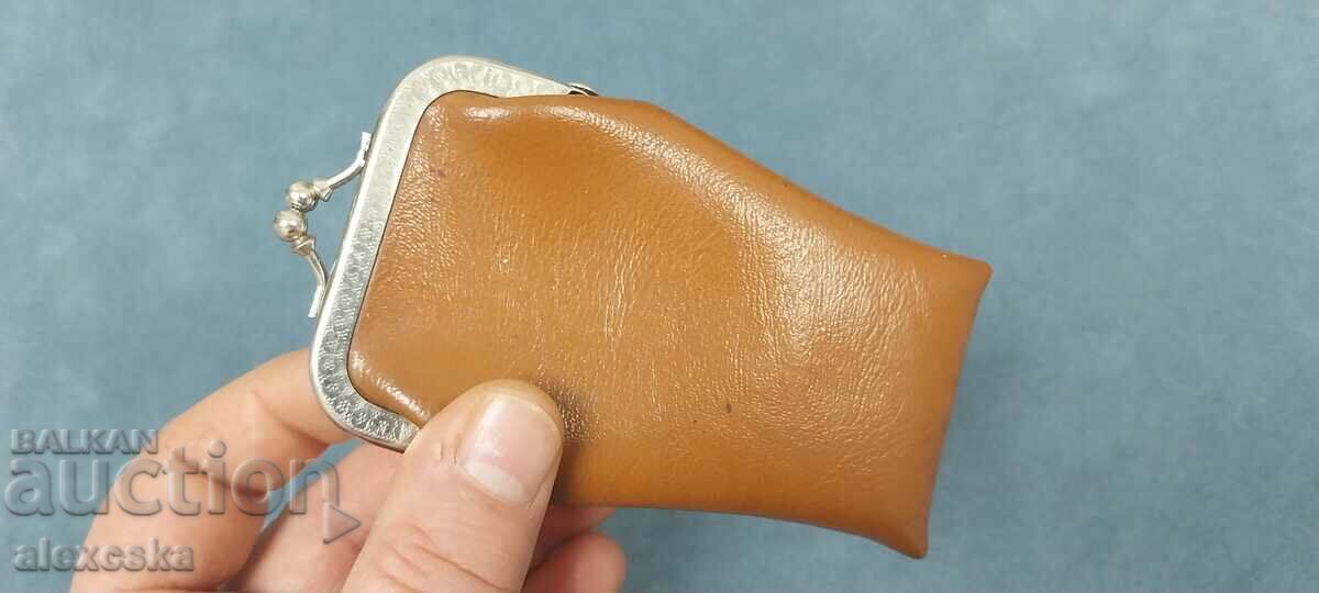 Retro leather key chain with price 13.00 BGN | € 6.65 Retro leather key chain with price 13.00 BGN | € 6.65