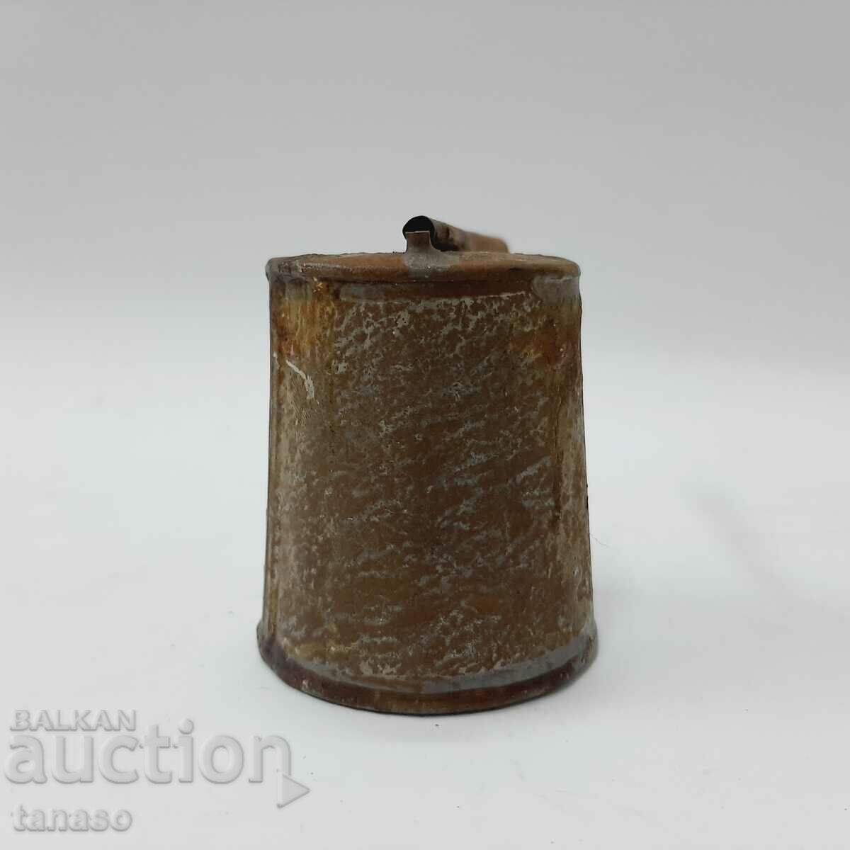 Old Tin Sprayer(5.5) with price 15.00 BGN | € 7.67 Old Tin Sprayer(5.5) with price 15.00 BGN | € 7.67