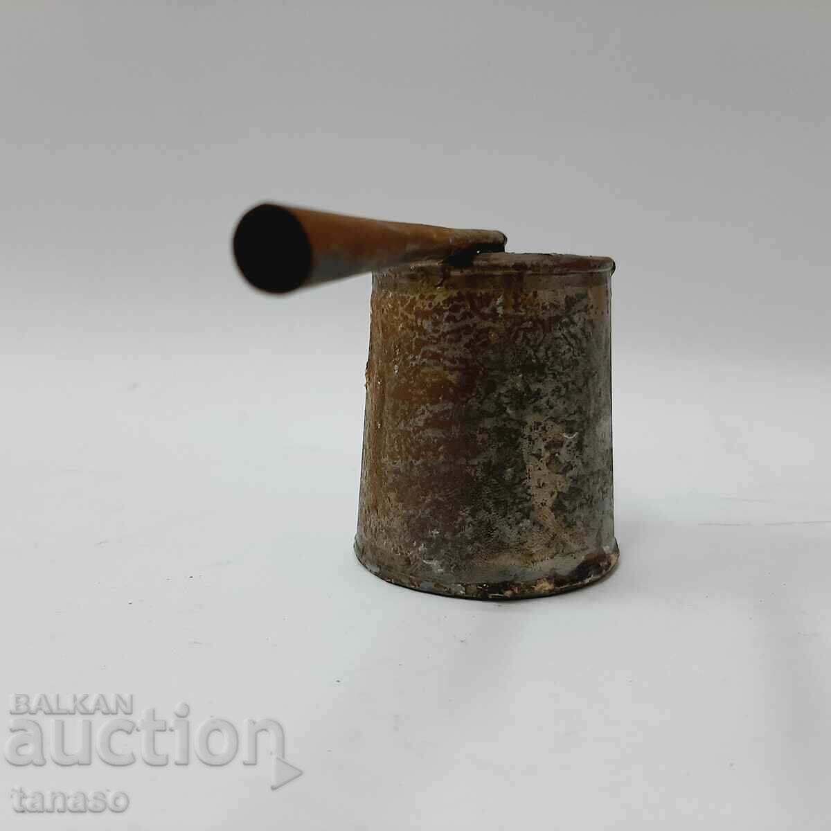 Delivery of Old Tin Sprayer(5.5) Delivery of Old Tin Sprayer(5.5)