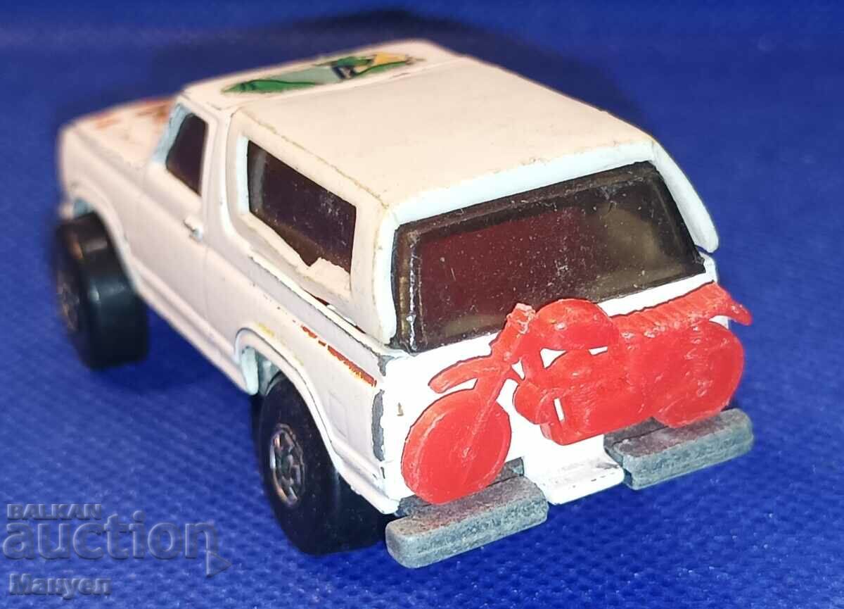 Auction Old toy - from the series. Auction Old toy - from the series.