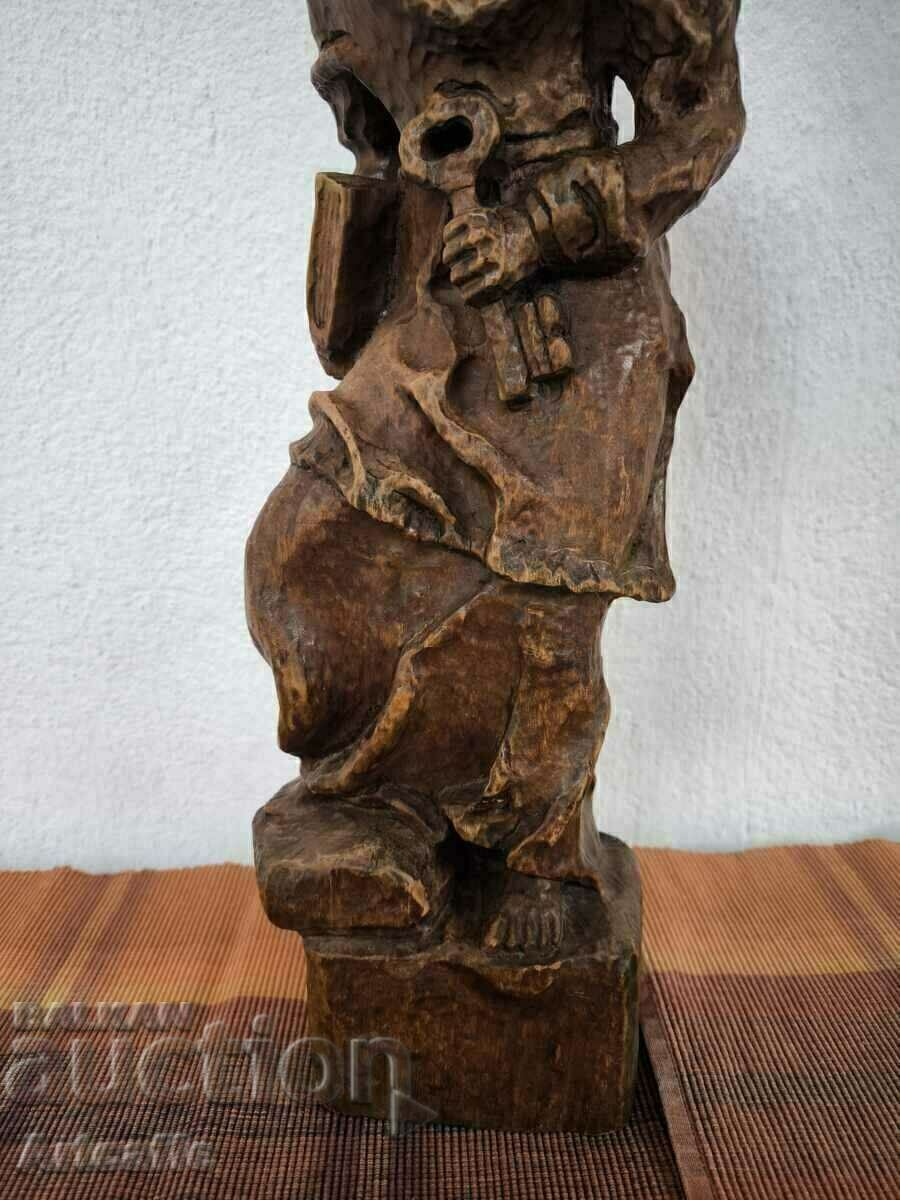 Auction  Sculpture wood carving