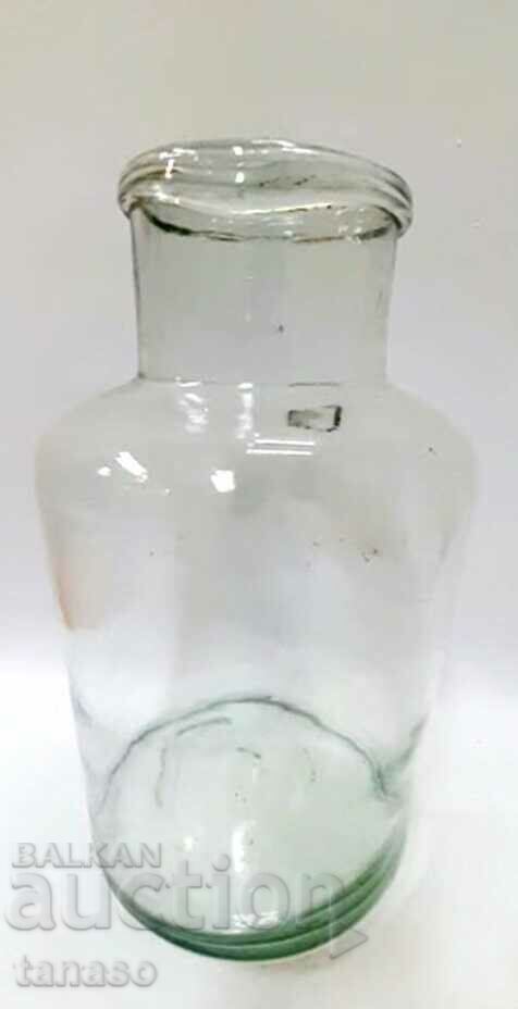 Large old glass jar (3.2) - 6 Large old glass jar (3.2) - 6