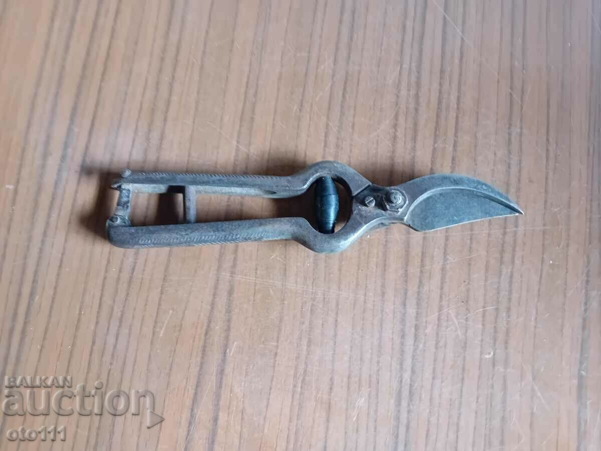 Auction OLD GERMAN VINEYARD SCISSORS - KUNDE Auction OLD GERMAN VINEYARD SCISSORS - KUNDE