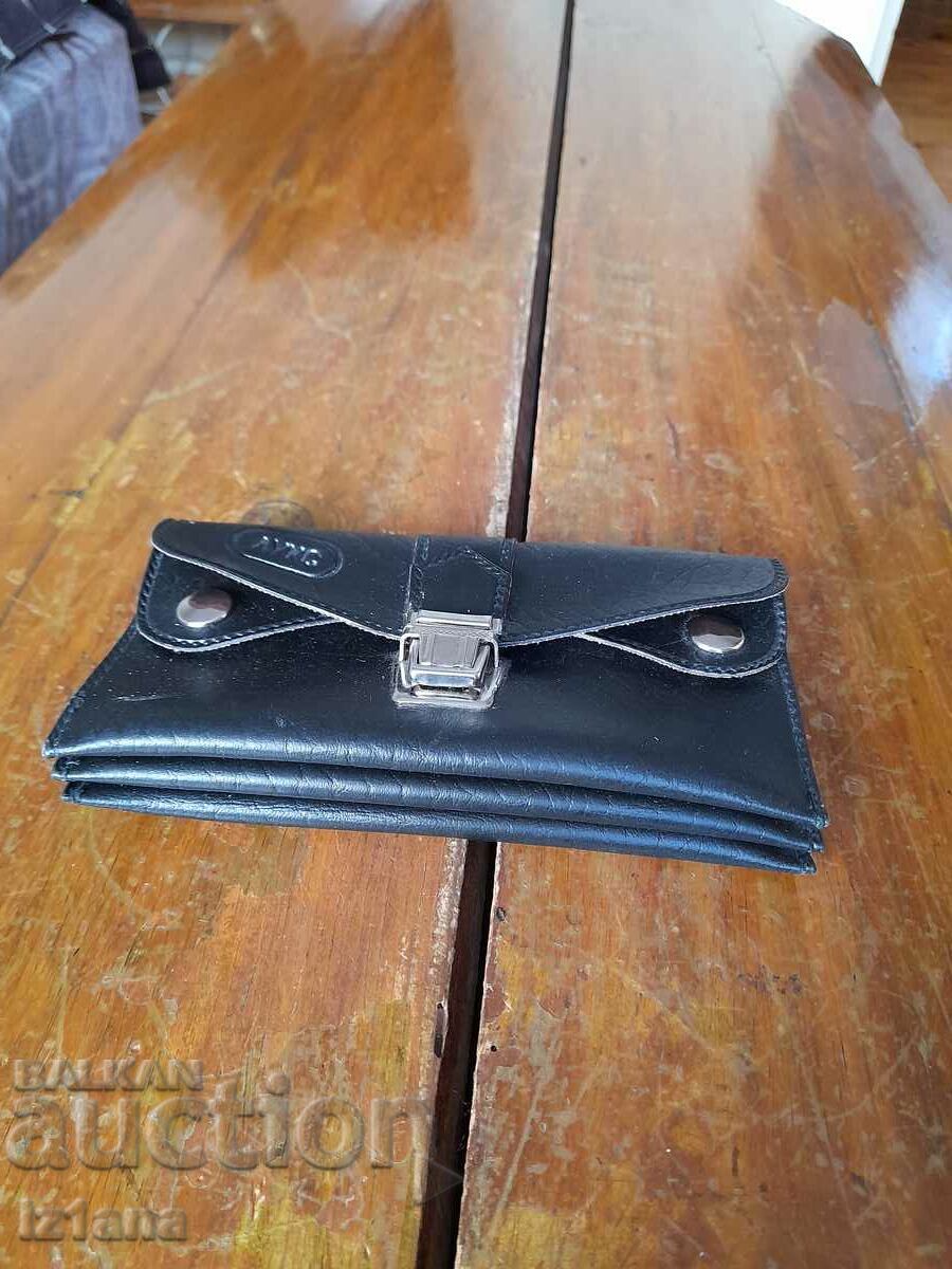 Παλιό πορτοφόλι Lux