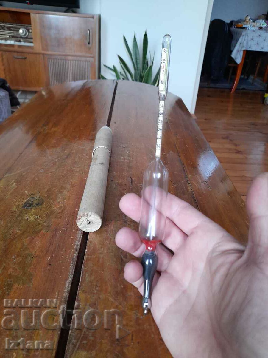 Auction Old Densimeter Auction Old Densimeter