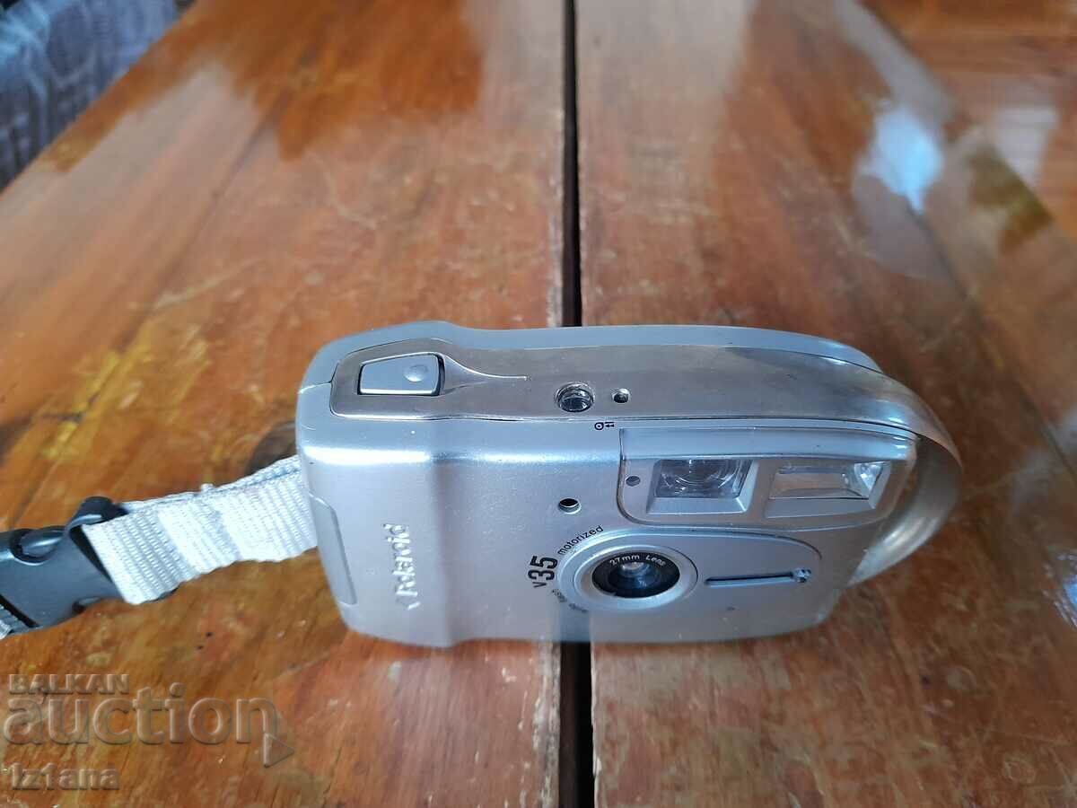Old Polaroid V35 camera with price 20.00 BGN | € 10.23 Old Polaroid V35 camera with price 20.00 BGN | € 10.23