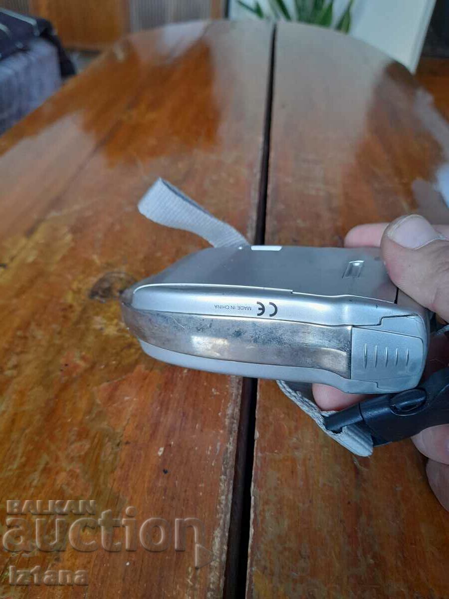 Delivery of Old Polaroid V35 camera Delivery of Old Polaroid V35 camera