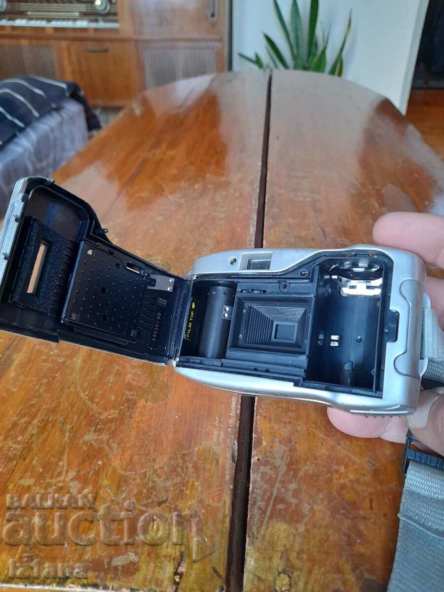 Old Polaroid V35 camera - 5 Old Polaroid V35 camera - 5