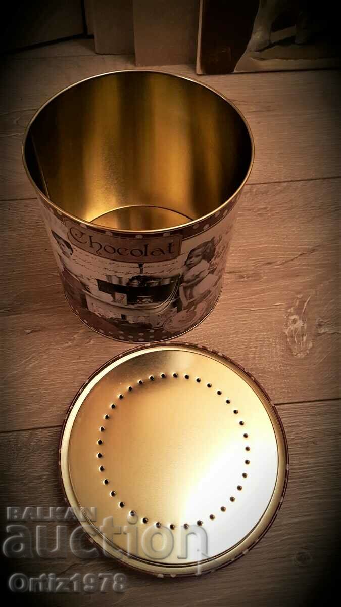 Large metal retro boxes. with price 44.00 BGN | € 22.50