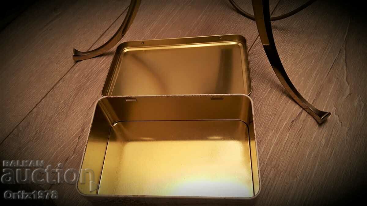 Auction  Large metal retro boxes.