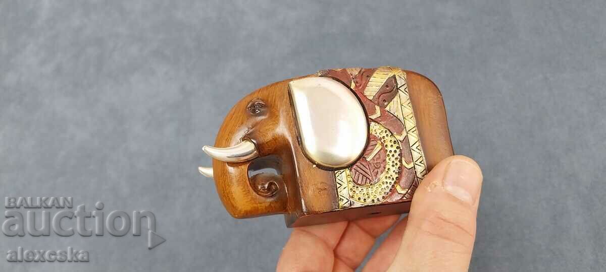 Delivery of Old candlestick - "Elephant" Delivery of Old candlestick - "Elephant"