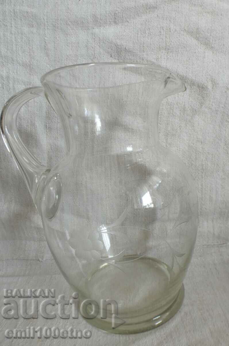 Etched glass wine jug with price 15.00 BGN | € 7.67 Etched glass wine jug with price 15.00 BGN | € 7.67