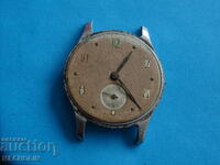 COLLECTIBLE RUSSIAN WATCH VICTORY 15 STONE 1957