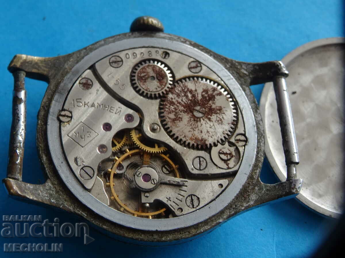 COLLECTIBLE RUSSIAN WATCH VICTORY 15 STONE 1955 - 6 COLLECTIBLE RUSSIAN WATCH VICTORY 15 STONE 1955 - 6