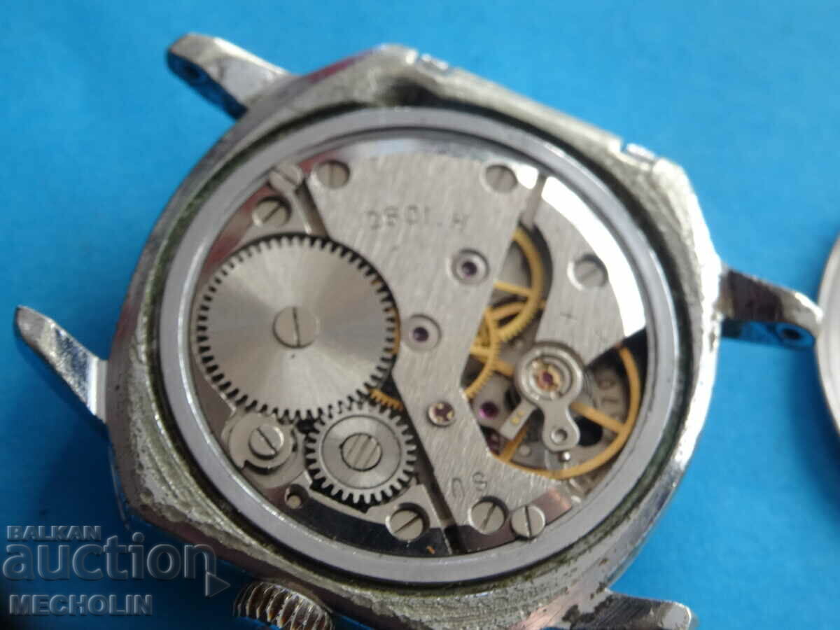 COLLECTIBLE RUSSIAN ROCKET WATCH NOT VISIBLE 1 - 7 COLLECTIBLE RUSSIAN ROCKET WATCH NOT VISIBLE 1 - 7