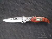 Automatic knife with flashlight