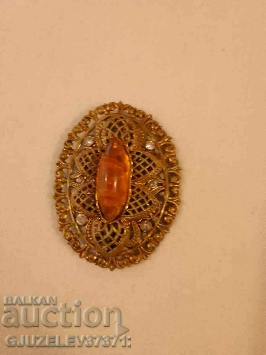 Delivery of Antique brooch