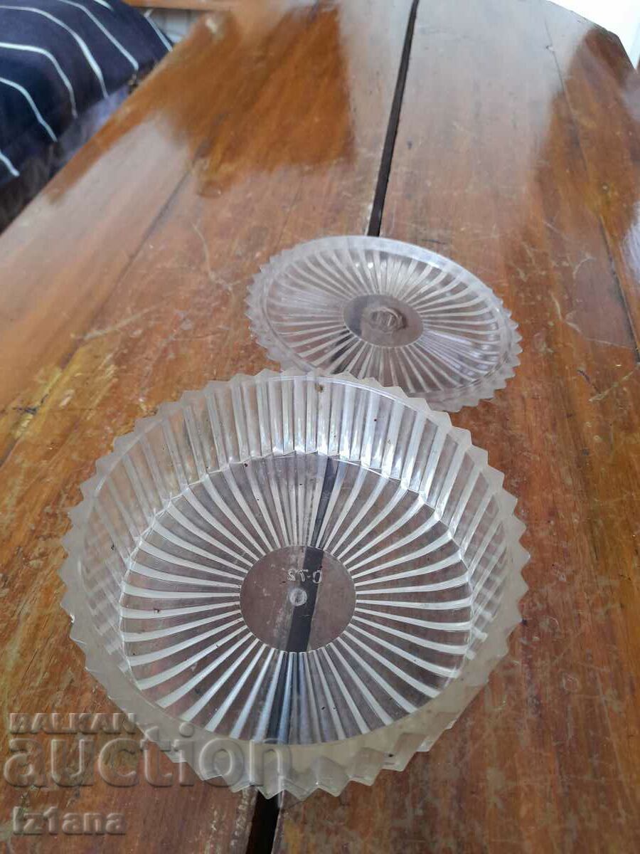 Παλιό πλαστικό μπολ ζάχαρης με τιμή 7.00 BGN | € 3.58