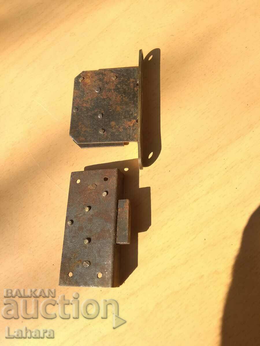 Auction Two vintage locks for a drawer or chest Auction Two vintage locks for a drawer or chest